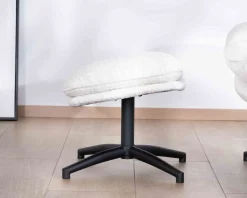 Fauteuil vintage avec pouf en tissu blanc ultra doux 