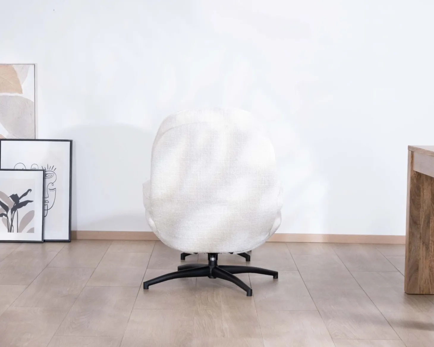 Fauteuil vintage avec pouf en tissu blanc ultra doux "Branson"
