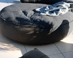 Grand bain de soleil ultra-moelleux en tissu gris foncé 