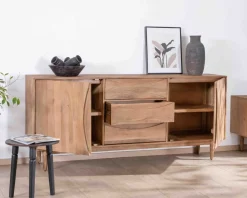Grand buffet contemporain en manguier avec portes et tiroirs poignées encastrées 