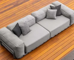 Grand canapé de terrasse droit modulaire esprit décontracté tissu gris 