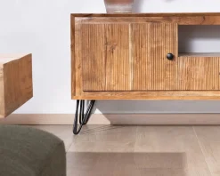 Grand meuble TV 195 cm en acacia façades gaufrées et pieds métal 