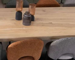 Grande table de repas 260 cm acacia pieds métal noir plissés 