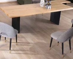 Grande table de repas 260 cm acacia pieds métal noir plissés 