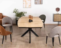 Grande table de repas 300cm manguier massif finition sablée bords biseautés noirs et pieds étoile 