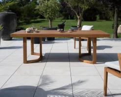 Grande table de repas extérieure 240 cm en teck 