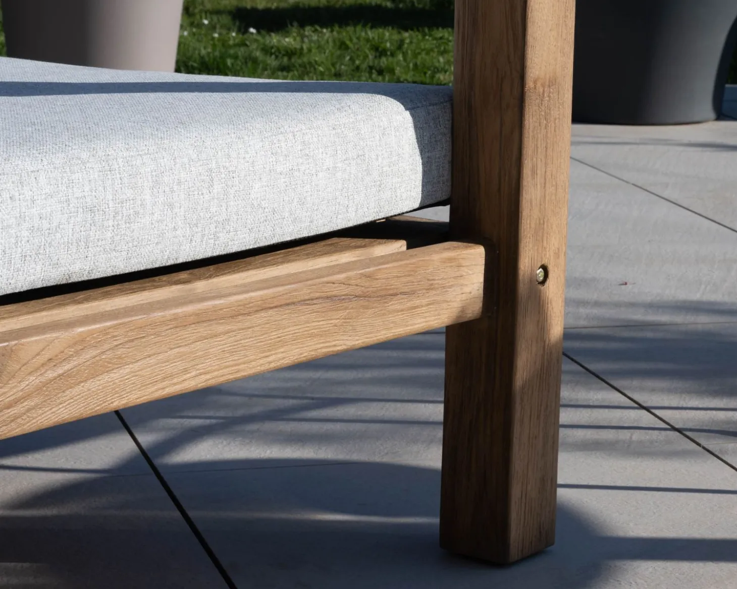 Lit de jardin en teck et tissu spécial extérieur gris clair "Eclipse"