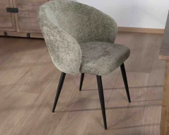 Lot de 2 chaises contemporaines et enveloppantes en tissu bouclé vert 