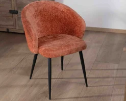 Lot de 2 chaises contemporaines et enveloppantes en tissu bouclé terracotta 