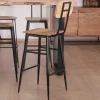 Lot de 2 chaises de bar avec dossier métal et bois "Atelier Kraft"