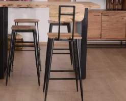 Lot de 2 chaises de bar avec dossier métal et bois 