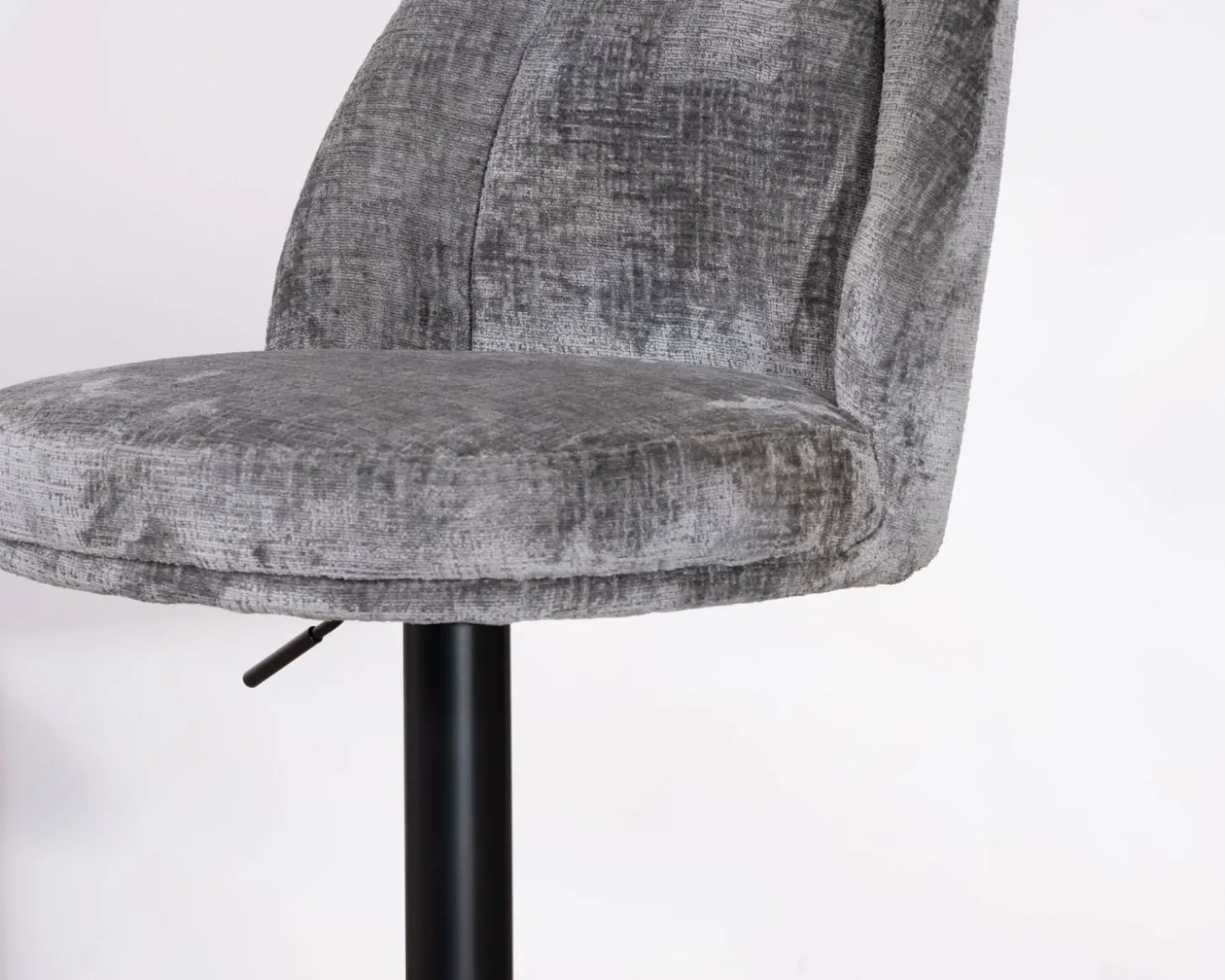 Lot de 2 chaises de bar hauteur réglable en velours gris et pied métal noir "Zoung"