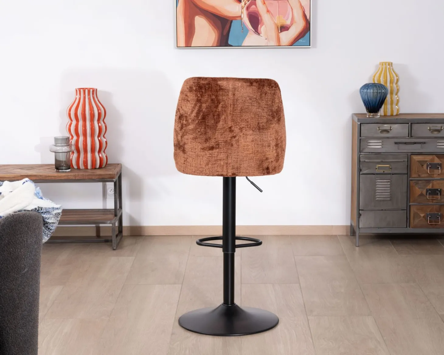 Lot de 2 chaises de bar pivotantes en velours ras terracotta avec dossier haut "Zoung" hauteur réglable