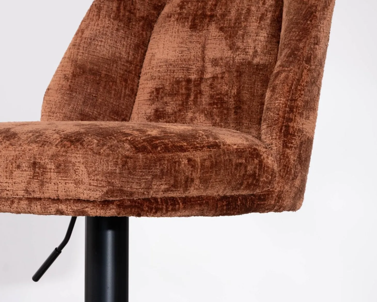 Lot de 2 chaises de bar pivotantes en velours ras terracotta avec dossier haut "Zoung" hauteur réglable