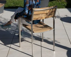 Lot de 4 chaises de jardin empilables en teck et acier inoxydable 