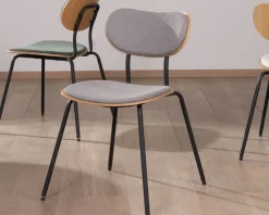 Lot de 4 chaises de repas rétro assise bois et tissu gris 