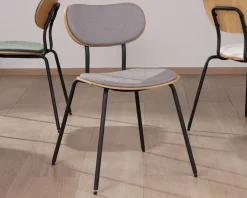Lot de 4 chaises de repas rétro assise bois et tissu gris 