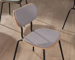 Lot de 4 chaises de repas rétro assise bois et tissu gris 