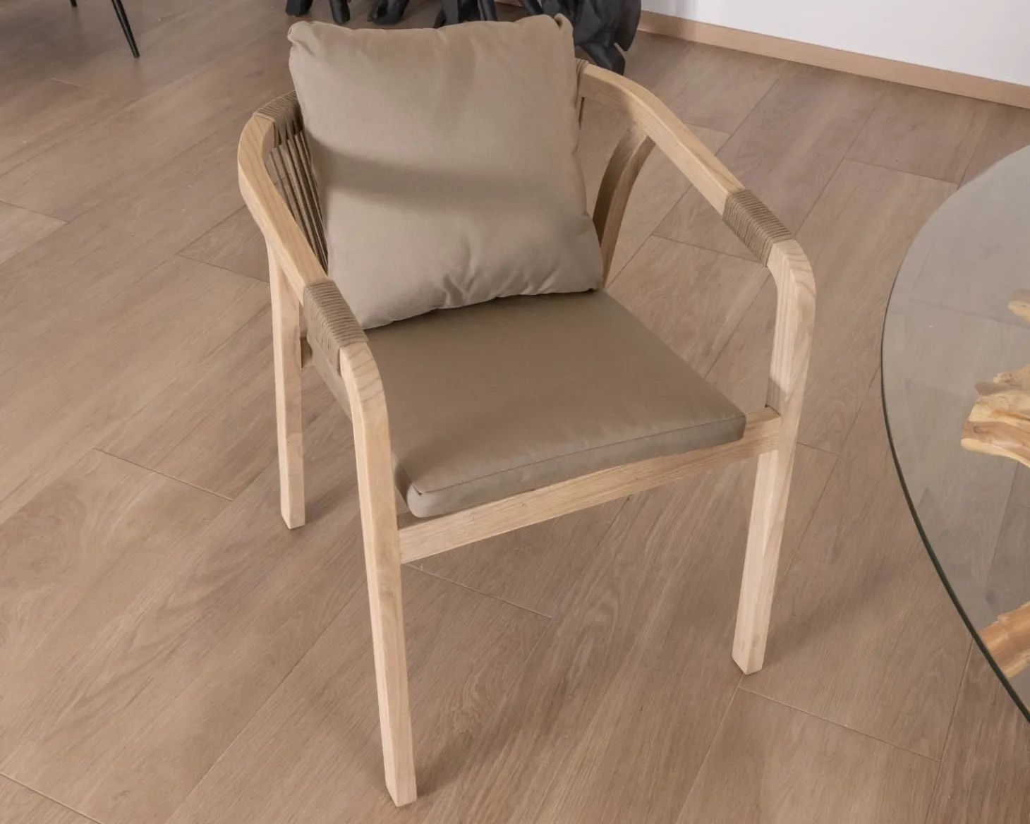 Lot de 2 chaises de repas confort et design en teck recyclé "Eole"