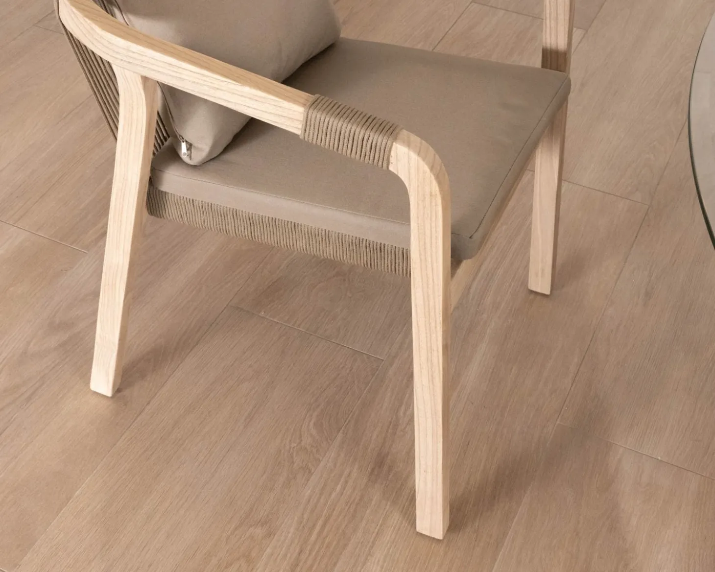 Lot de 2 chaises de repas confort et design en teck recyclé "Eole"