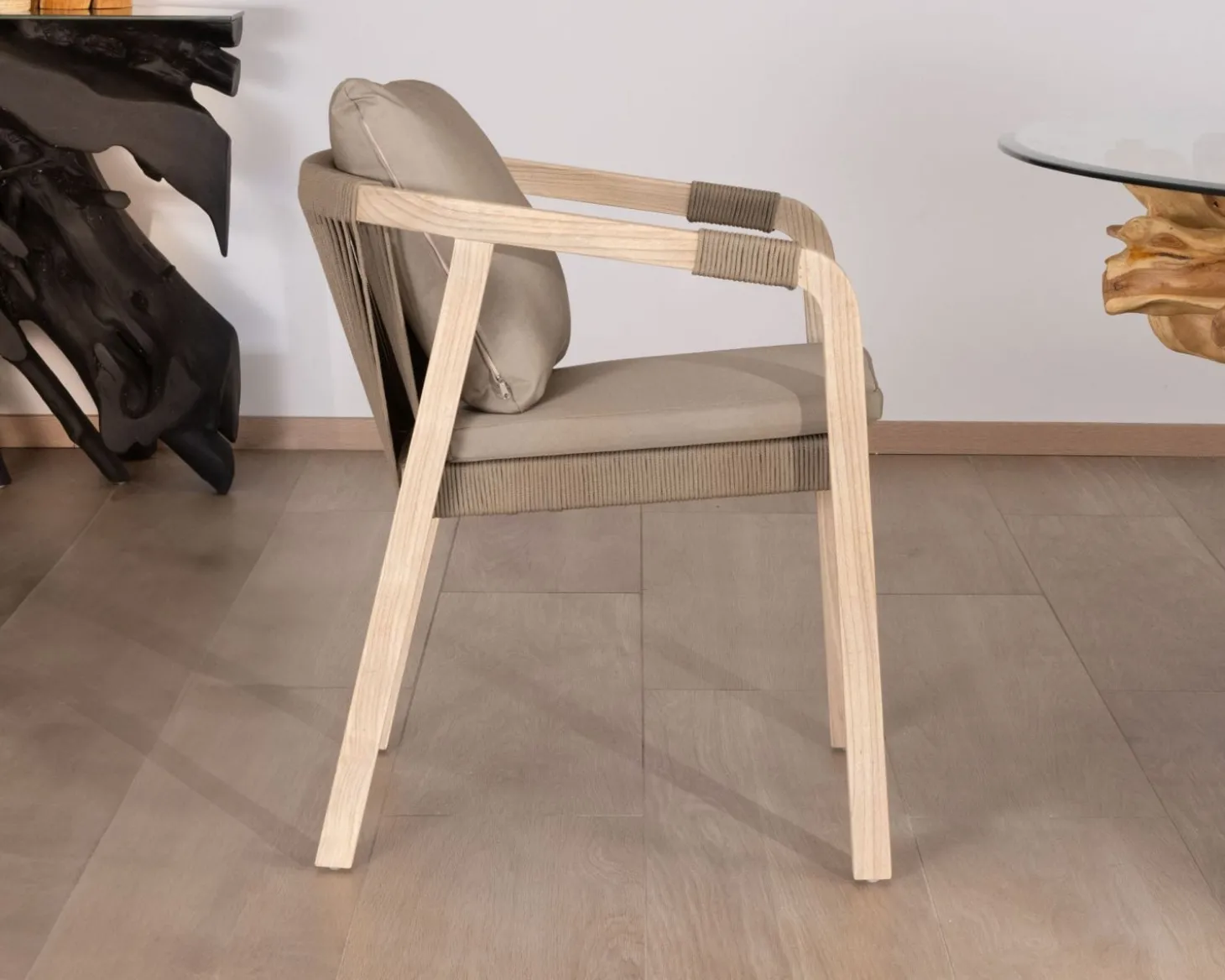 Lot de 2 chaises de repas confort et design en teck recyclé "Eole"