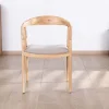 Lot de 2 chaises de repas épurées en acacia avec assise tissu beige "Vogue"