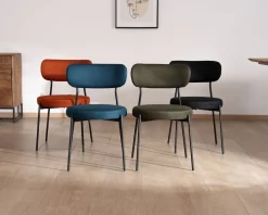 Lot de 2 chaises de repas en tissu vert olive et pieds métal design minimaliste