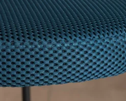Lot de 2 chaises de repas design minimaliste en tissu bleu et pieds métal 
