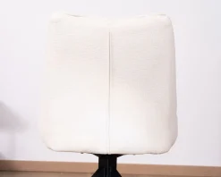 Lot de 2 chaises de repas en tissu blanc et pied pivotant en métal 