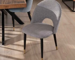 Lot de 2 chaises en tissu gris et pieds métal laqué noir 