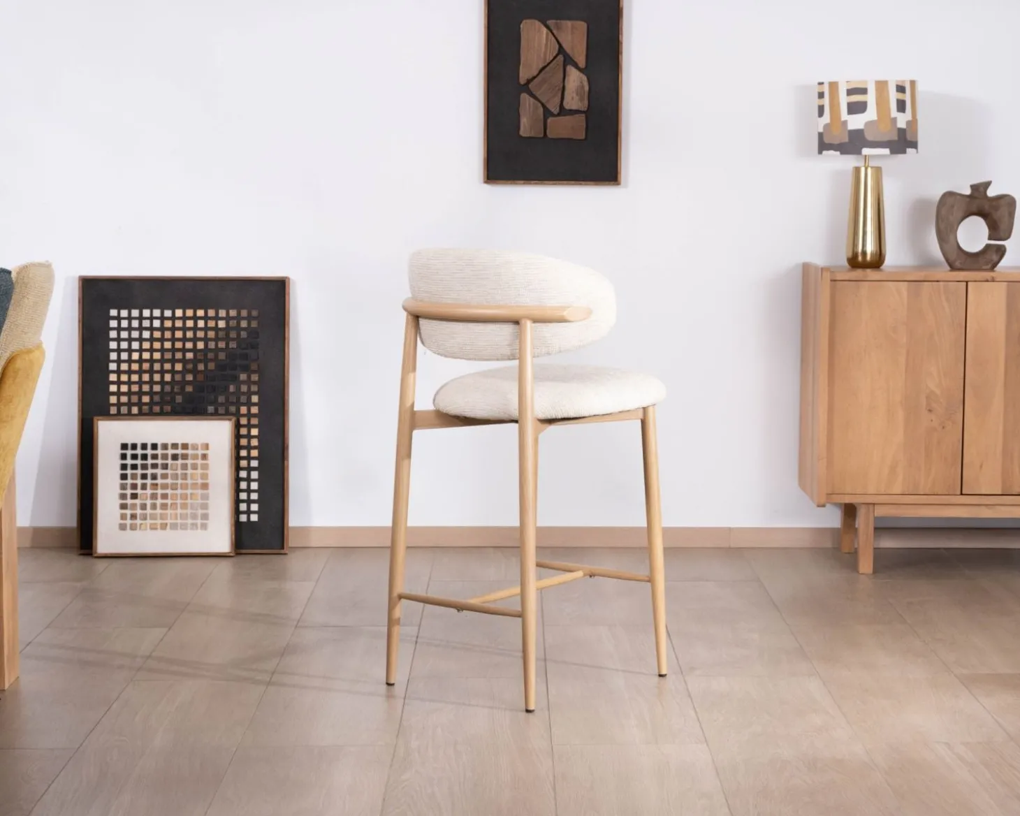 Lot de 2 chaises mi-hauteur style scandinave en tissu blanc cassé "Arpège" pieds métal aspect bois clair