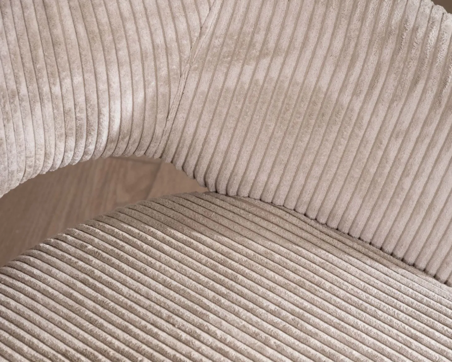 Lot de 2 chaises vintage en velours côtelé blanc cassé et pieds métal noir "Sonate"