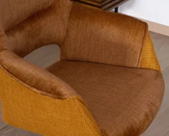 Lot de 2 fauteuils de repas pivotants et enveloppants en tissu bi texturé jaune moutarde 