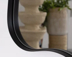 Lot de 2 miroirs forme naturelle avec encadrement en métal noir 
