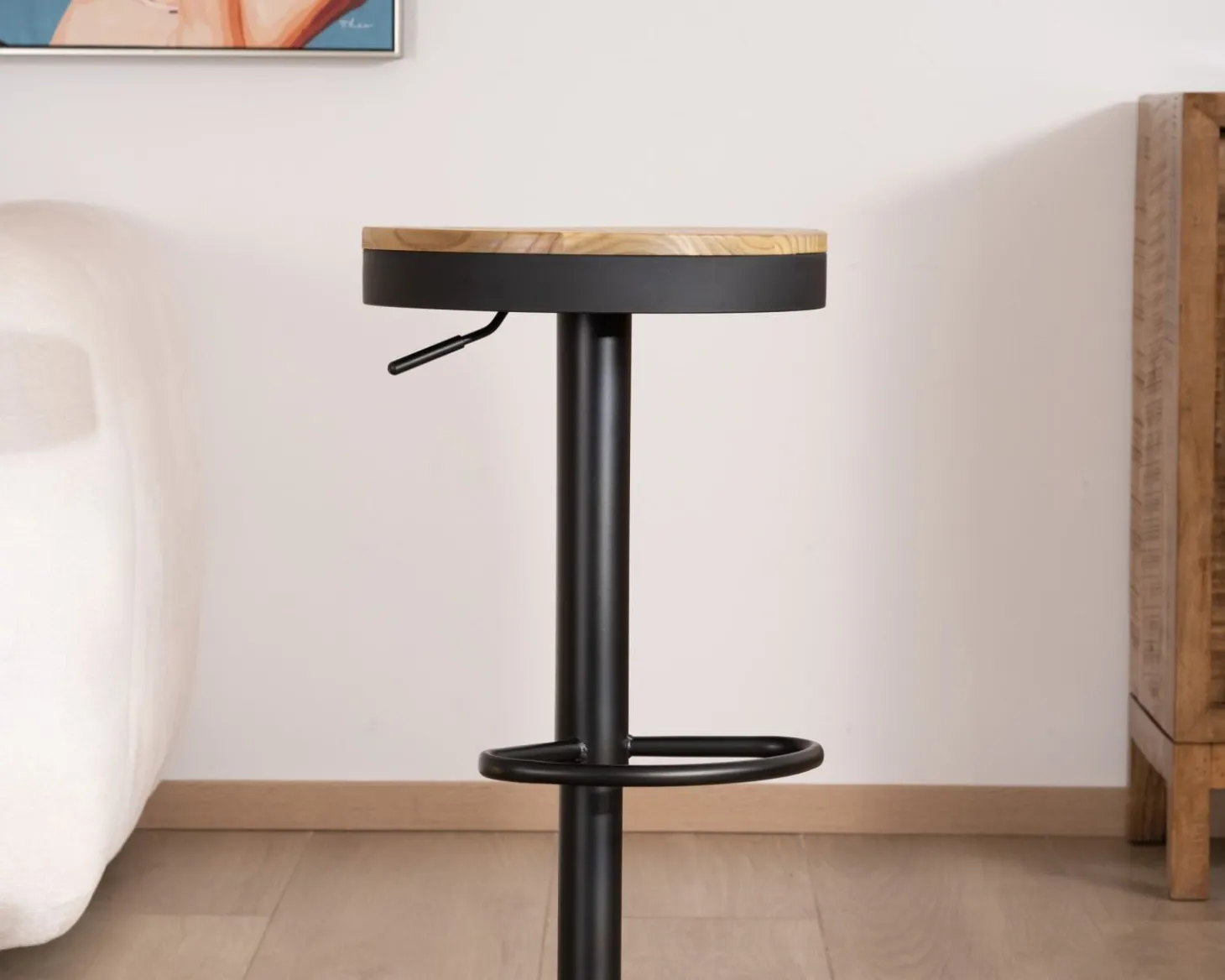 Lot de 2 tabourets réglables en hauteur avec assise bois "Juo" en métal noir