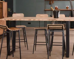 Mange debout 190cm "Jaffna" style moderne bois massif et métal
