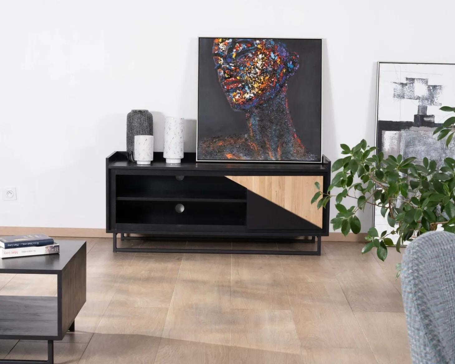Meuble télé 140 cm en bois massif "Trace"