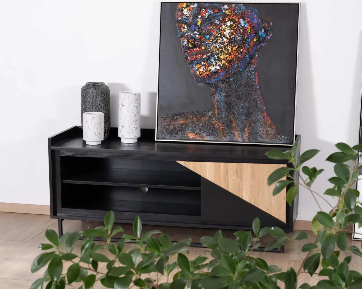 Meuble télé 140 cm en bois massif "Trace"