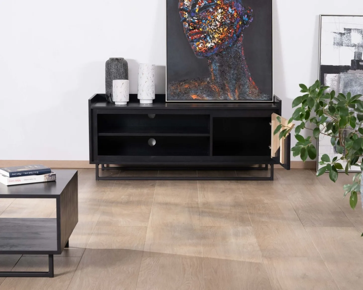 Meuble télé 140 cm en bois massif "Trace"