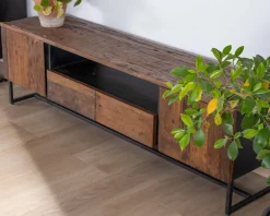 Meuble TV industriel 175 cm acacia et métal noir 