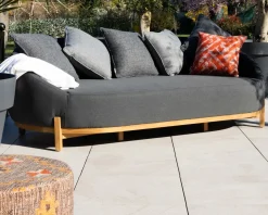 Méridienne d'extérieur design enveloppant 