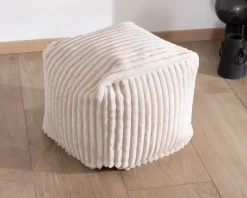 Petit pouf cubique en velours blanc 