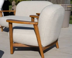 Salon de jardin 3 pièces "Aristochair" en teck tissu d'extérieur blanc cassé