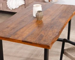 Table à manger en bois recyclé et pieds métal noir en U 