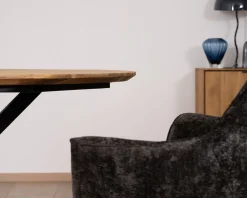 Table à manger ronde en teck recyclé et pieds mikado 