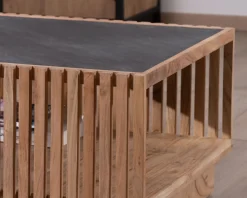 Table basse carrée avec plateau en placage pierre et structure bois ajourée "Pikto"