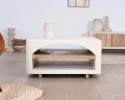 Table basse carrée design organique aspect béton sablé 
