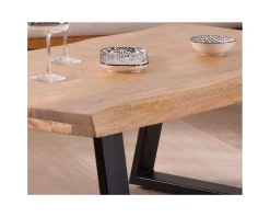 Table basse design plateau naturel pieds trapèzes en métal « Caractère »