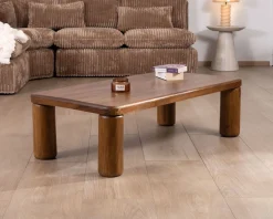 Table basse design épuré avec pieds ronds 