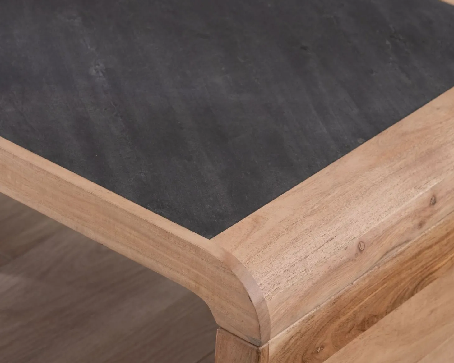 Table basse design retro avec plateau placage pierre "Pikto"